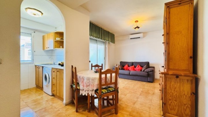 Appartement mit 2 Schlafzimmern, 1 Bad, Tiefgaragenstellplatz und Gemeinschaftspool nur 150 m vom Strand