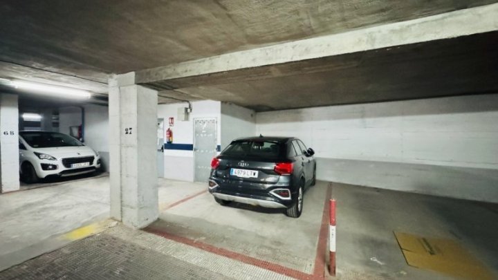 Appartement mit 2 Schlafzimmern, 1 Bad, Tiefgaragenstellplatz und Gemeinschaftspool nur 150 m vom Strand