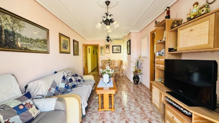 Penthouse-Wohnung mit 2 Schlafzimmern, 2 Bädern und Tiefgaragenstellplatz nur 200 m vom Strand