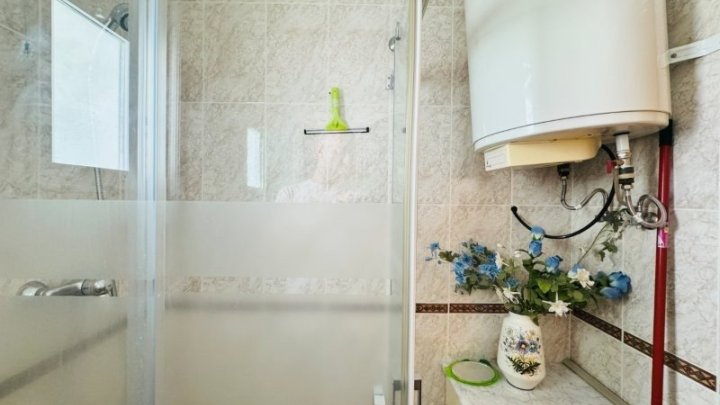 Penthouse-Wohnung mit 2 Schlafzimmern, 2 Bädern und Tiefgaragenstellplatz nur 200 m vom Strand