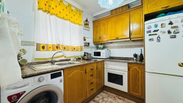 Penthouse-Wohnung mit 2 Schlafzimmern, 2 Bädern und Tiefgaragenstellplatz nur 200 m vom Strand