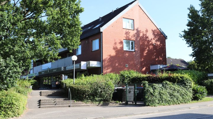 Ausgezeichnete Gelegenheit in Molfsee bei Kiel! Ladenzeile in Teileigentum zu erwerben! OTTO STÖBEN!