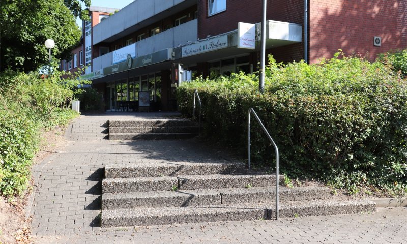 Kleine Kapitalanlage in Molfsee bei Kiel! Ladenzeile in Teileigentum zu erwerben! OTTO STÖBEN!