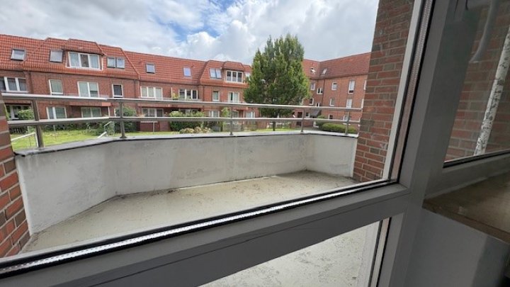 NUR WBS: 2,5 Zimmer Wohnung mit Balkon in beliebter Lage in Brunsbüttel mit Balkon Otto Stöben GmbH