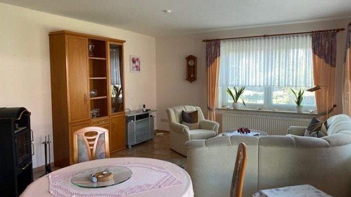 Husum: 3 Zimmer-Erdgeschosswohnung mit Terrasse in guter Lage zu vermieten! OTTO STÖBEN Immobilien