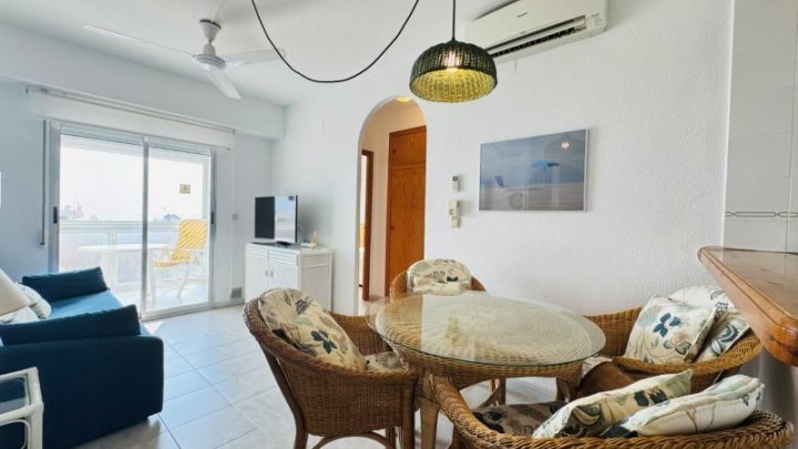 Appartement mit 1 Schlafzimmer, 1 Bad, Tiefgaragenstellplatz, Gemeinschaftspool und tollem Meerblick