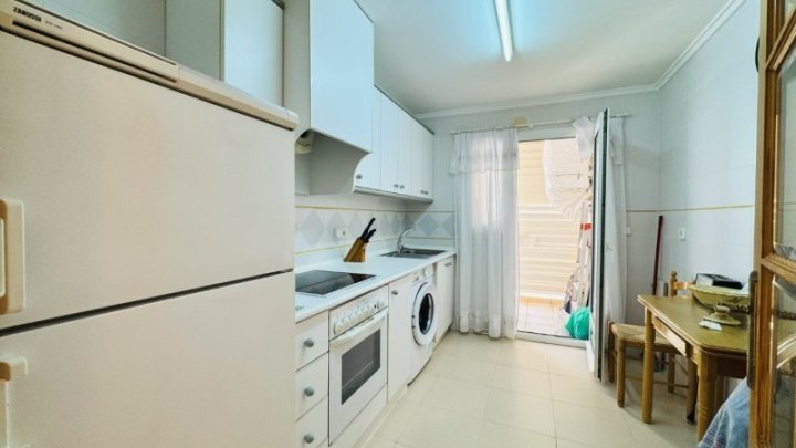 Appartement mit 4 Schlafzimmern und 2 Bädern in 1. Strandlinie