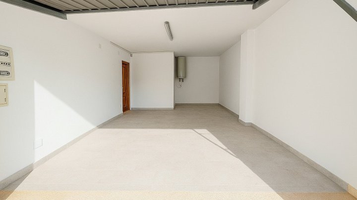 Villa in La Sella mit 4 Schlafzimmern, 4 Bädern, Touristenlizenz sowie Golf- und Meerblick