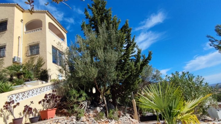 Freistehendes Haus mit 3 Schlafzimmern, 2 Bädern und fantastischem Ausblick, in 2023 renoviert