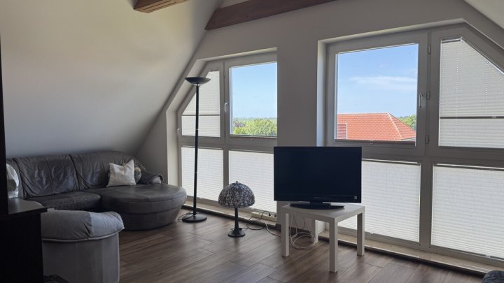 Großzügige Immobilie mit 294,3 m² Wohnfläche & traumhaftem Grundstück – ideal für 4 Parteien