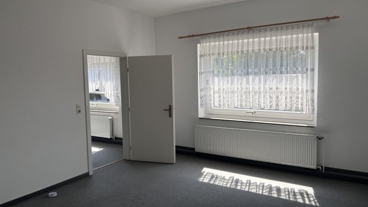 Vielseitiger Resthof mit 2 Wohneinheiten zwischen HH-Norderstedt - Neumünster OTTO STÖBEN GmbH