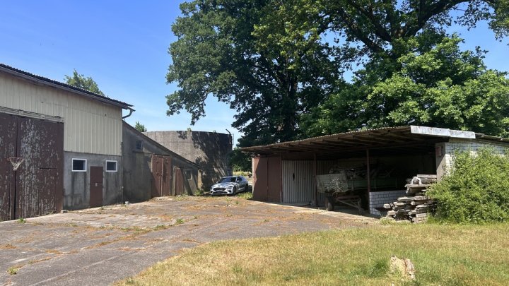 Vielseitiger Resthof mit 2 Wohneinheiten zwischen HH-Norderstedt - Neumünster OTTO STÖBEN GmbH