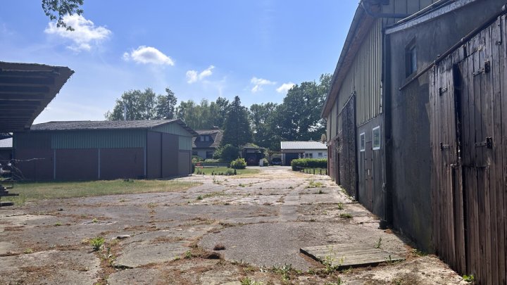 Vielseitiger Resthof mit 2 Wohneinheiten zwischen HH-Norderstedt - Neumünster OTTO STÖBEN GmbH