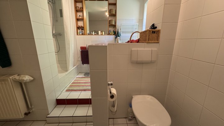 Ehemalige Dorfschule mit historischem Flair, modernem Wohnkomfort und parkähnliche