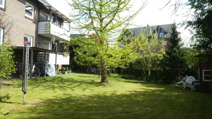 Ostseebad Schönberg: Unbefristet vermietete 3-Zimmer-Wohnung mit Balkon und Stellplatz