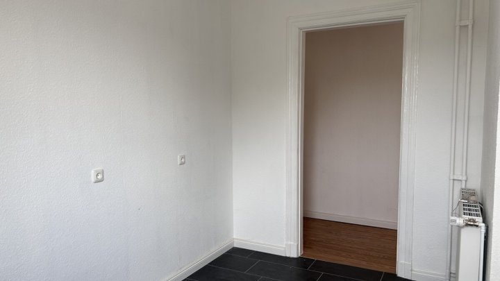 Sanierte Altbauwohnung in zentraler und ruhiger Lage von Neumünster! OTTO STÖBEN GmbH