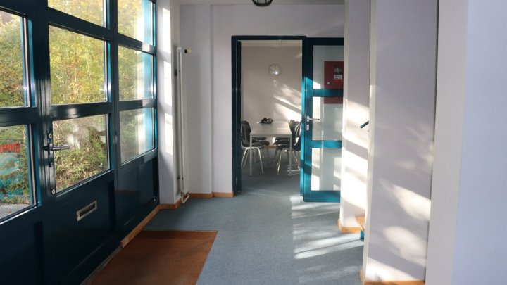 Kiel Wellsee: Produktions- und Lagerflächen mit Freifläche zu vermieten! OTTO STÖBEN!