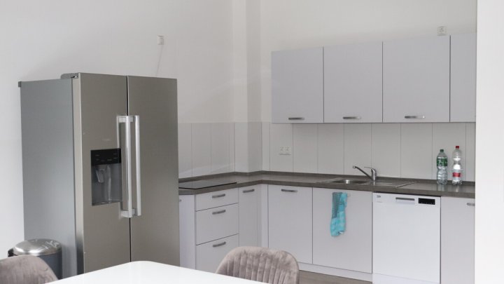 Kiel Wellsee: Moderne Bürofläche mit Stellplatzmöglichkeiten! OTTO STÖBEN!