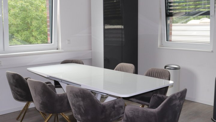 Kiel Wellsee: Moderne Bürofläche mit Stellplatzmöglichkeiten! OTTO STÖBEN!