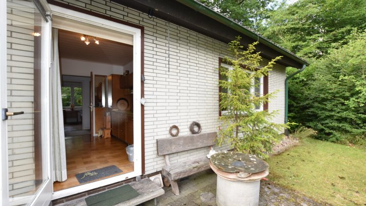 Naturnahes Wohnen, EFH, Bungalow + Garten + Waldgrundstück in Mölln Waldstadt - OTTO STÖBEN GmbH