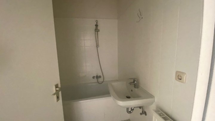 HERBST-ANGEBOT: MIETFREIE ZEIT IN BRUNSBÜTTEL Renovierte 2-Zimmer-Wohnung + Balkon OTTO STÖBEN GmbH