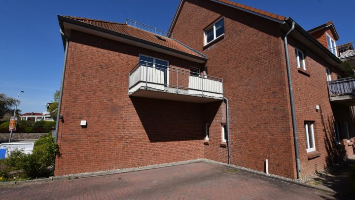 INVESTOREN HIGHLIGHT Wohn- u Geschäftshaus 7 WE + Gewerbe + Parkplatz in Eutin -OTTO STÖBEN GmbH