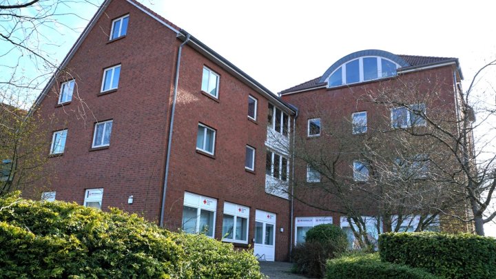 INVESTOREN HIGHLIGHT Wohn- u Geschäftshaus 7 WE + Gewerbe + Parkplatz in Eutin -OTTO STÖBEN GmbH