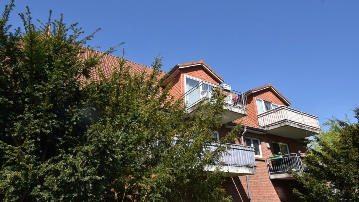 INVESTOREN HIGHLIGHT Wohn- u Geschäftshaus 7 WE + Gewerbe + Parkplatz in Eutin -OTTO STÖBEN GmbH