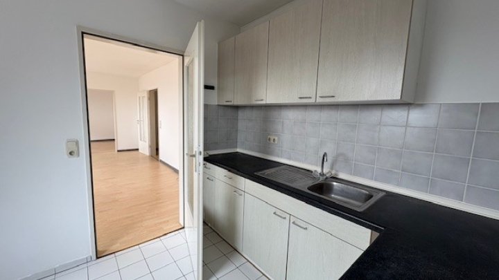1 MONAT MIETFREI! Schicke Dachgeschosswohnung inkl Einbauküche Brunsbüttel - Otto Stöben GmbH