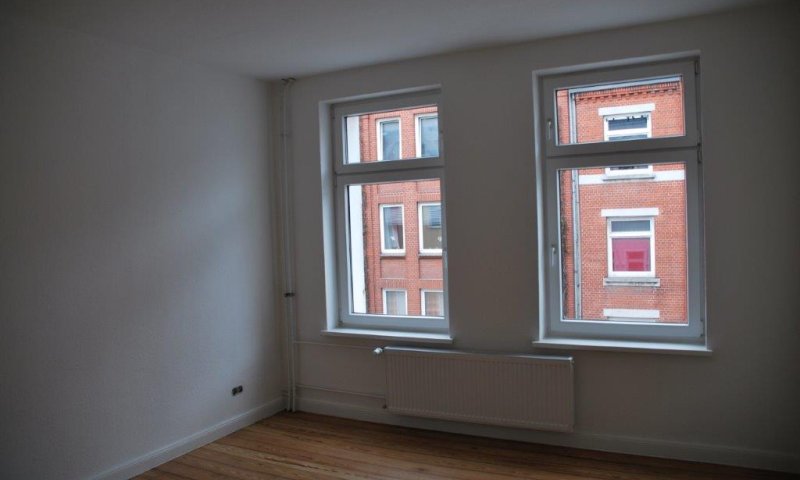 2-Zimmer-Wohnung mit Balkon in der Bahnhofstr. 24 in Kiel zu vermieten! Otto Stöben GmbH