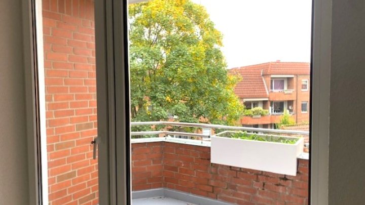 1 MONAT MIETFREI! Schicke 2,5-Zimmer-Wohnung mit Balkon und grünem Innenhof - Otto Stöben GmbH