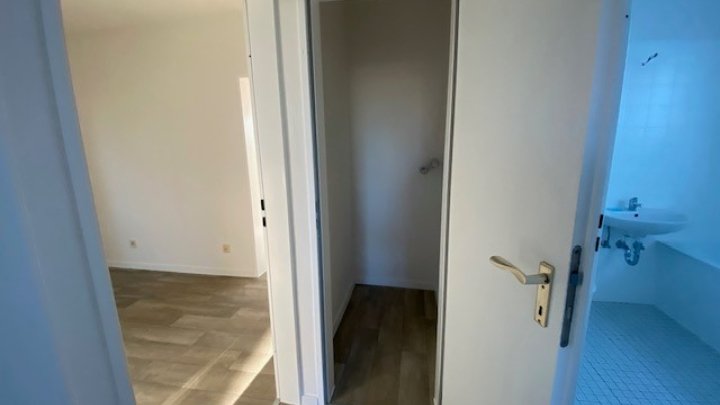 XMAS-SPEZIAL: MIETFREIE ZEIT IN BRUNSBÜTTEL Renovierte 2-Zimmer-Wohnung + Balkon OTTO STÖBEN GmbH