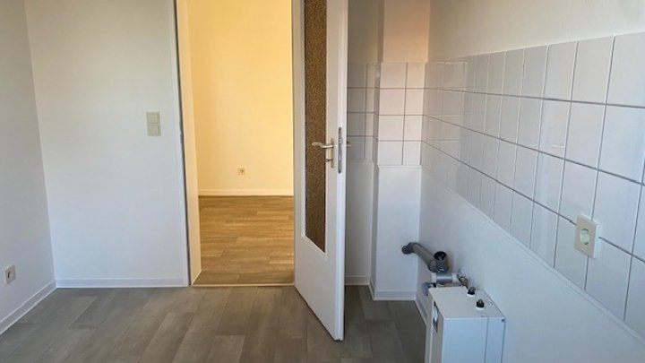 XMAS-SPEZIAL: MIETFREIE ZEIT IN BRUNSBÜTTEL Renovierte 2-Zimmer-Wohnung + Balkon OTTO STÖBEN GmbH