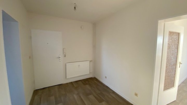 XMAS-SPEZIAL: MIETFREIE ZEIT IN BRUNSBÜTTEL Renovierte 2-Zimmer-Wohnung + Balkon OTTO STÖBEN GmbH