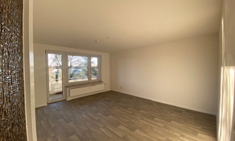 XMAS-SPEZIAL: MIETFREIE ZEIT IN BRUNSBÜTTEL Renovierte 2-Zimmer-Wohnung + Balkon OTTO STÖBEN GmbH