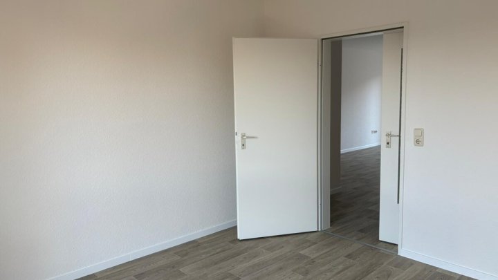 BRUNSBÜTTEL: 1 Monat mietfrei wohnen!

2,5-Zimmer-Whg. mit Balkon 

(nur mit Wohnberechtigungsschein)