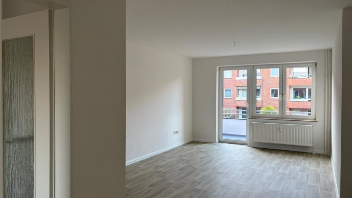 BRUNSBÜTTEL: 1 Monat mietfrei wohnen!

2,5-Zimmer-Whg. mit Balkon 

(nur mit Wohnberechtigungsschein)