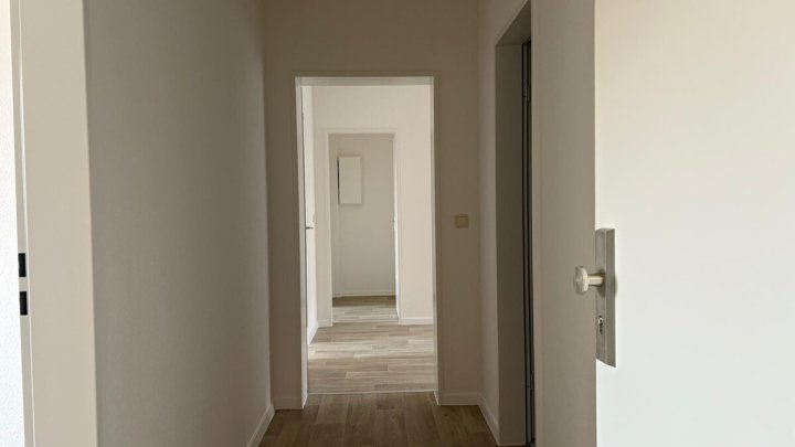 BRUNSBÜTTEL: 1 Monat mietfrei wohnen!

2,5-Zimmer-Whg. mit Balkon 

(nur mit Wohnberechtigungsschein)