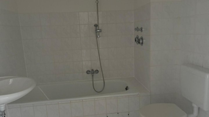 BRUNSBÜTTEL: 1 Monat mietfrei wohnen!

2,5-Zimmer-Whg. mit Balkon 

(nur mit Wohnberechtigungsschein)