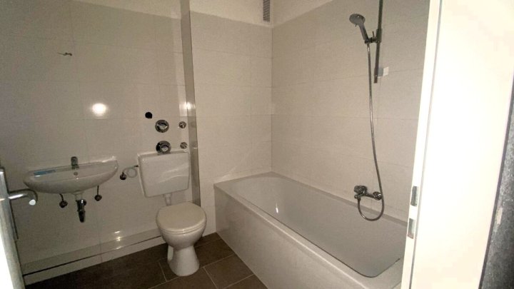 BRUNSBÜTTEL: 1 Monat keine Kaltmiete zahlen! Bezugsfreie 2-Zimmer-Wohnung mit Balkon im Erdgeschoss