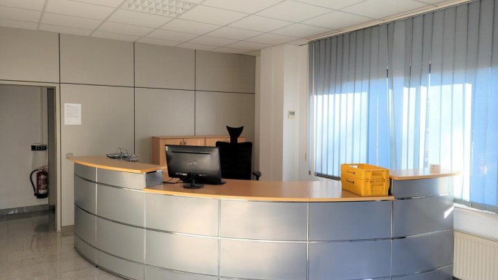 Repräsentative, moderne und gepflegte Gewerbeimmobilie in Kiel! OTTO STÖBEN!