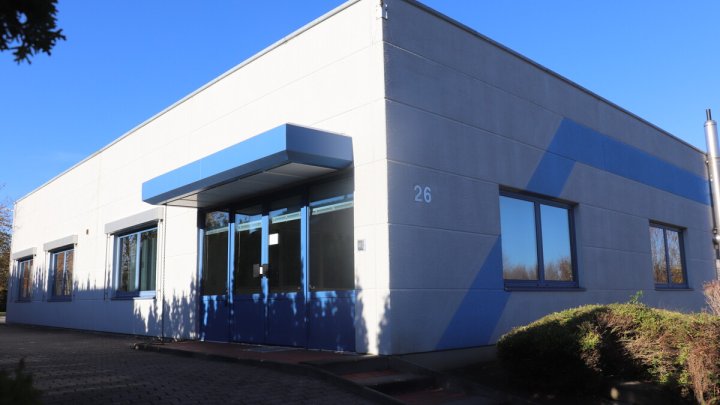 Repräsentative, moderne und gepflegte Gewerbeimmobilie in Kiel! OTTO STÖBEN!