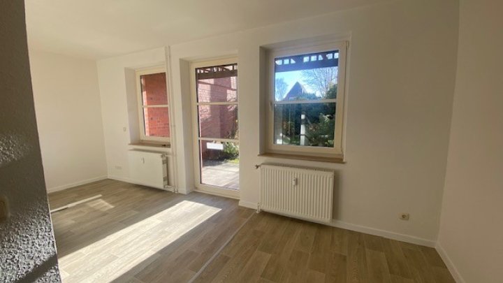 NEUJAHRSANGEBOT: MIETFREIE ZEIT IN BRUNSBÜTTEL Helle 2-Zimmer Terrassenwohnung - OTTO STÖBEN GmbH