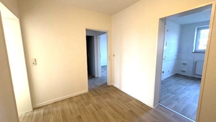 AB SOFORT: MIETFREIE ZEIT IN BRUNSBÜTTEL Renovierte 2-Zimmer-Wohnung + Balkon OTTO STÖBEN GmbH