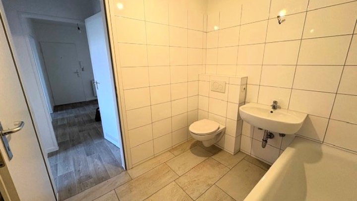AB SOFORT: MIETFREIE ZEIT IN BRUNSBÜTTEL Renovierte 2-Zimmer-Wohnung + Balkon OTTO STÖBEN GmbH