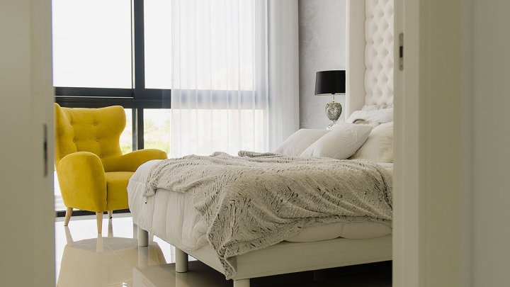Exklusive Villen mit 3 - 4 Schlafzimmern, 3 Bädern, 1 Gäste-WC, Dachterrasse und Privatpool nur 600 m vom Strand