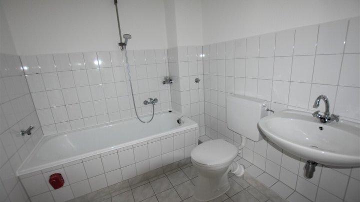 Große 3,5-Zimmer-Wohnung mit Balkon in Bad Schwartau - OTTO STÖBEN GmbH