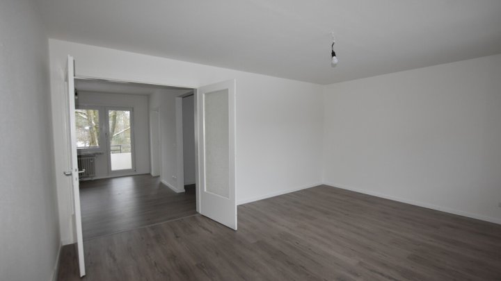 Helle 4-Zimmer-Wohnung+ 2 Balkone + Gäste-WC in Bad Schwartau - OTTO STÖBEN GmbH