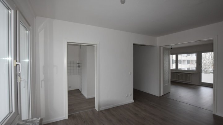 Helle 4-Zimmer-Wohnung+ 2 Balkone + Gäste-WC in Bad Schwartau - OTTO STÖBEN GmbH