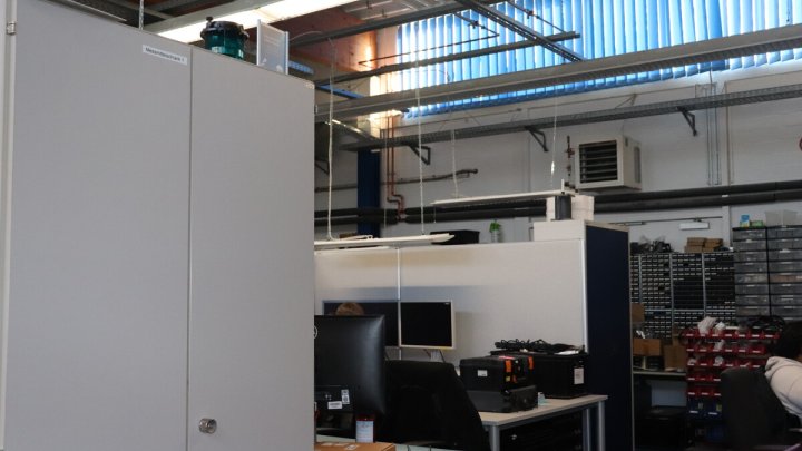 Zentral gelegen im Gewerbegebiet Wellsee! Kompaktes Hallen- und Büroangebot in Kiel! OTTO STÖBEN!